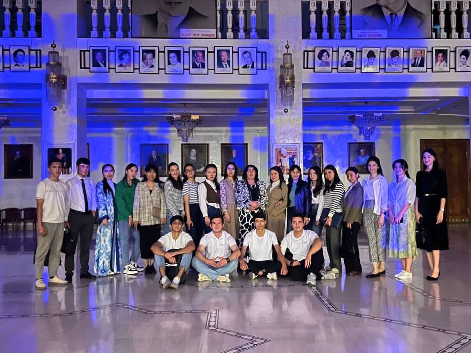 WIUT Students Enjoy a Night at the Uzbek National Academic Drama Theatre!