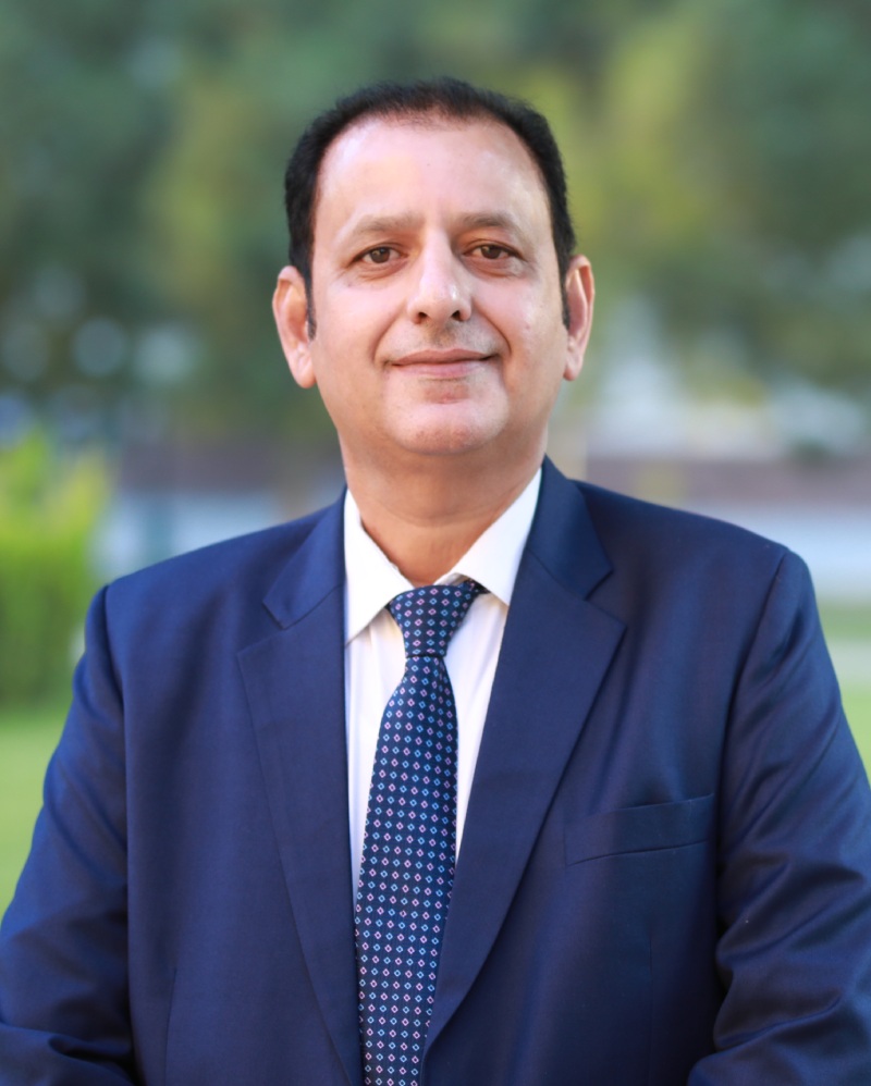Dr. Tahir Mahmood, Senior Lecturer in Economics