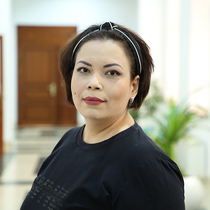 Dr. Elena Aripova